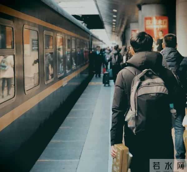 弟弟研究生，表弟本科生，都回家过年了，25天寒假生活，天壤之别