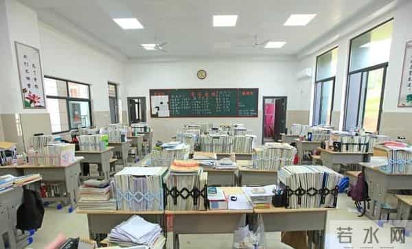 学习考试秘笈四年拿下 4 本高含金量证书！从教师资格证到经济师，我的考证秘籍