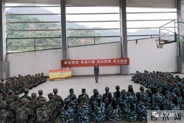 「揭秘」大学生军训啥样子？看看教官拍回的照片就全明白了
