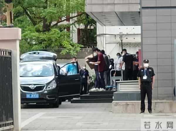 高考试卷押运-车辆装gps定位