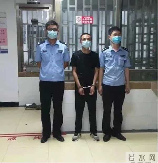 公交上抓小偷的警校生被记三等功