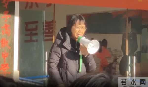 张桂梅说自己是一名普通教师