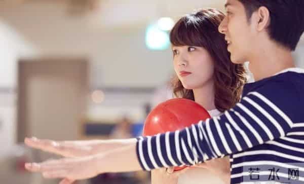 读大学读什么读大学最大的福利是找对象，错过了，以后就很难有这样的机会了