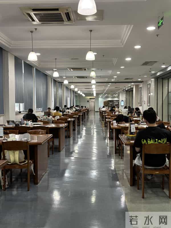 大学生自习室考公、考研、刷题、看书……大学生流行去“线上自习室”找“学习搭子”
