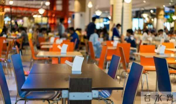 弟弟研究生，表弟本科生，都回家过年了，25天寒假生活，天壤之别