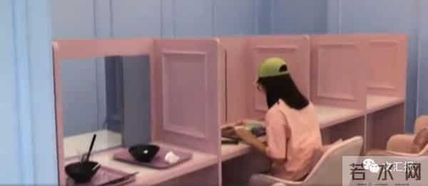 高校食堂推一人餐位