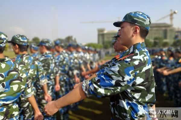 「揭秘」大学生军训啥样子？看看教官拍回的照片就全明白了