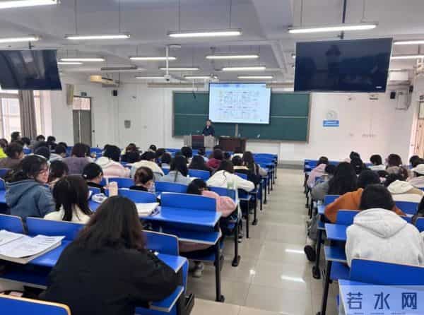 产教融合新篇章:碧橙数字助力河南工大学生开展职业规划培训