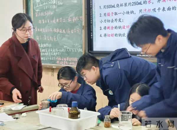 教育部要求尽快启动教师招聘