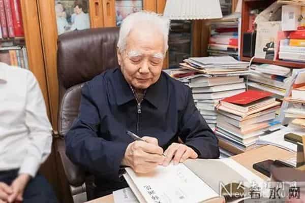 第三十七个教师节今天是第37个教师节！祝愿天下所有老师节日快乐