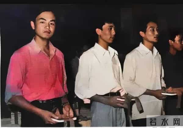 1981年的青春定格:王毅大学时代的理想之光