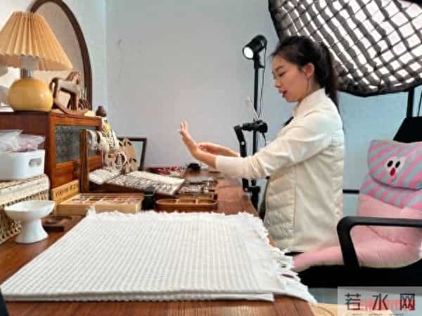 大学生自主创业贷款