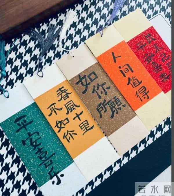 这届打工人流行上夜校