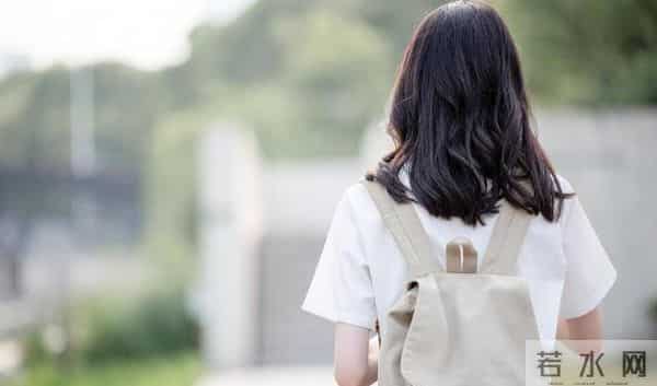 弟弟研究生，表弟本科生，都回家过年了，25天寒假生活，天壤之别