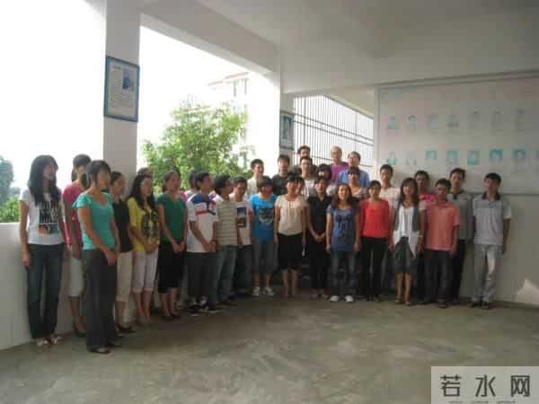 张桂梅说自己是一名普通教师