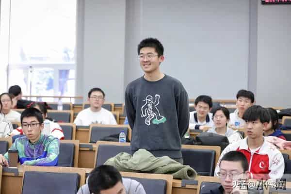 优秀大学生事迹材料