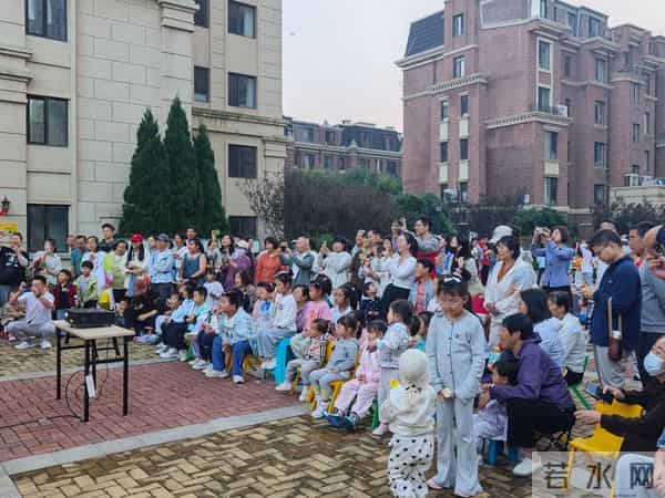 校园社区“双节”便民服务直送家门口