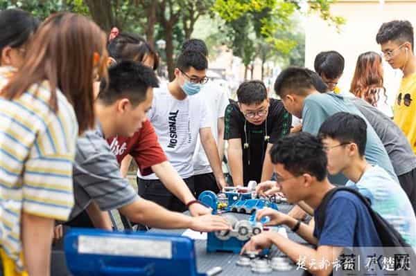 大学社团活动华农新生周火热举行,丰富多彩的大学生活从社团活动开启