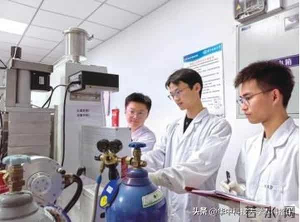 树人大学图书馆@准大一新生:拆开华科大“盲盒”,解锁无限惊喜!