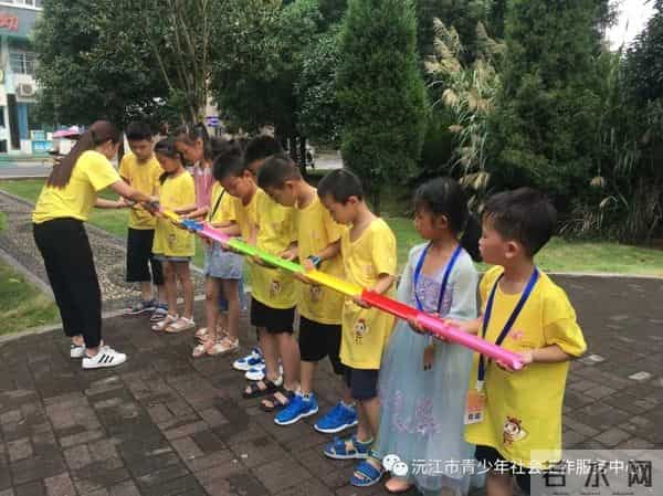 心理健康活动「爱在童年，益在未来」“释放压力、放飞心情”心理健康主题活动