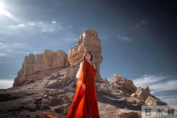 高效课堂三少一多，简洁深刻