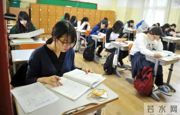 高考满分作文《我愿意》，被人民日报推荐，内容精彩且充满哲理