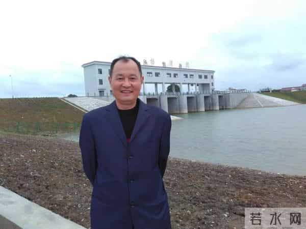 诗情画意|祖国请点名,人民请检阅