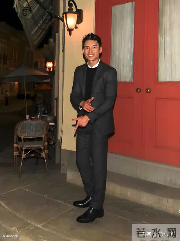 放弃当工程师,投身演艺圈,凭《辣妈辣妹2》走红,已是幸福人夫