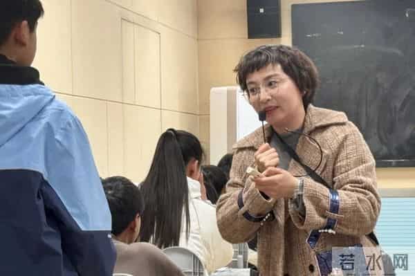 深化教学改革 探索作文教学新路径