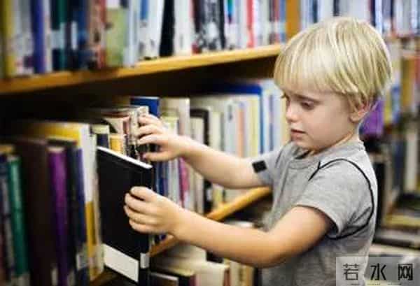 小学的重点在于阅读,不在成绩。