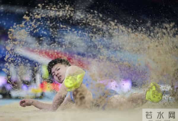 全运会丨舒衡夺得田径男子跳远冠军