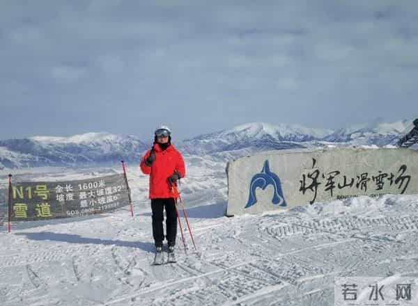 一年从山上背下300多麻袋垃圾!80后程序员和小伙伴们的另类年终述职报告