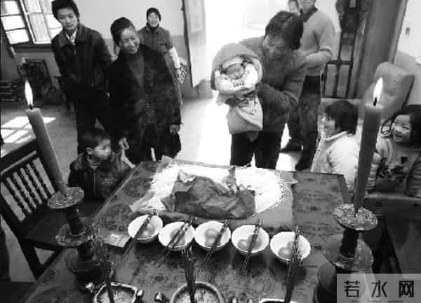 洗三文化：小孩出生后的第三天，为什么要洗三？洗三有哪些流程？