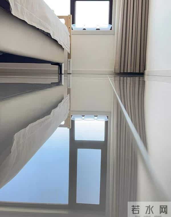 清水拖地等于白拖，教你个绝招，地板光洁如新，一周不拖照样干净