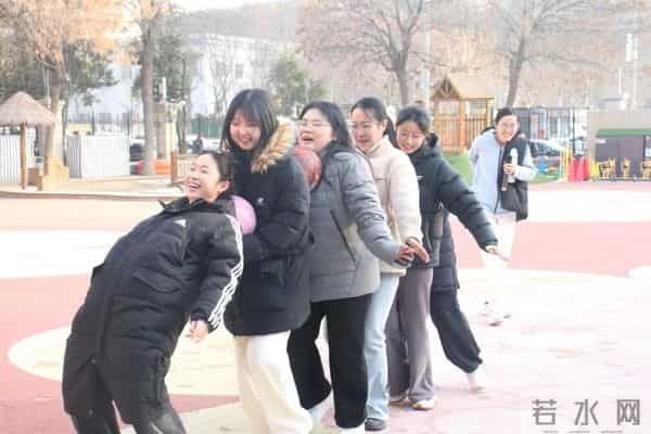 欢歌笑语庆元旦，济南幼高专附属常春藤幼儿园体验“中国年味”