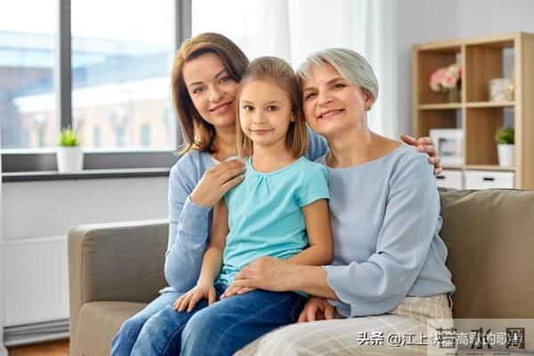 在女儿家带娃7年看清现实：女儿女婿人再好，都不如独居舒畅自在