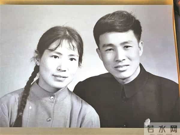 过去了的一切 都变成亲切的怀念