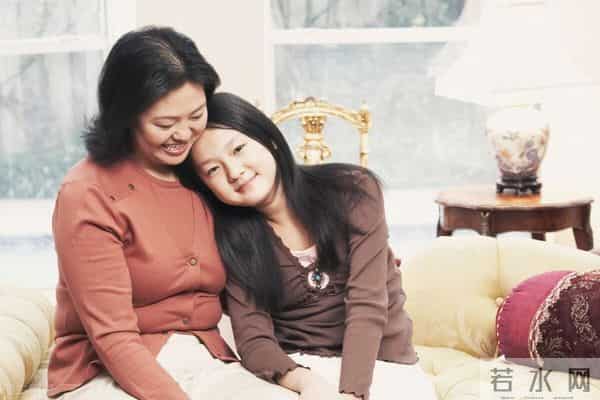 小学满分作文《伟大的母爱》有了伟大妈妈,春天处处开花