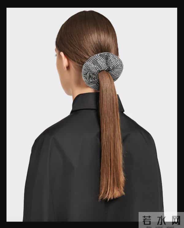 「May I love you」的意思是:在五月,我爱你