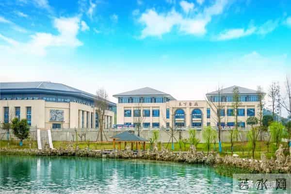 今天查中考成绩，蒲江高中“自我介绍”请查收！