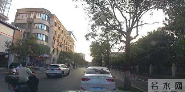 600公里国道自驾,我居然开了14个小时,你知道是什么感觉吗?