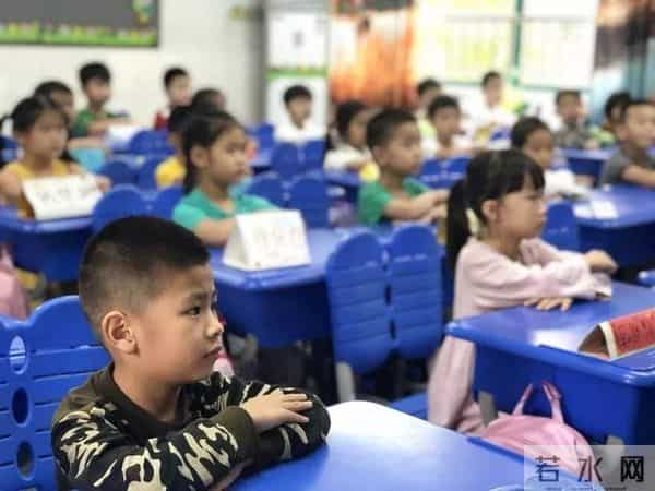 小学生0分作文走红！老师评语更出彩，网友：都是高人