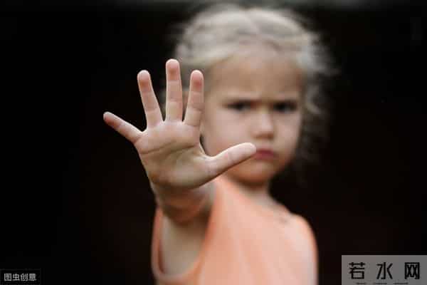 《羚羊木雕》：面对孩子的“赔本买卖”，父母该不该要回？