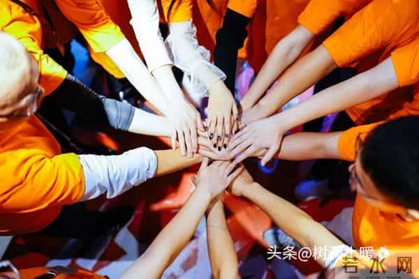 《家庭亲情:温暖相伴,永不离弃》