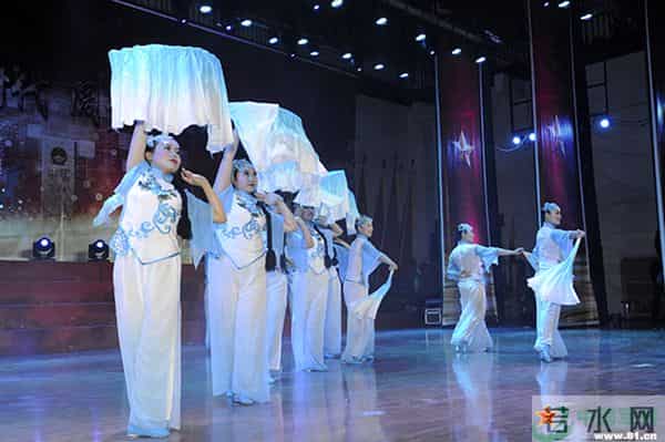 这里有一场“军校之春”晚会,你怎能错过?