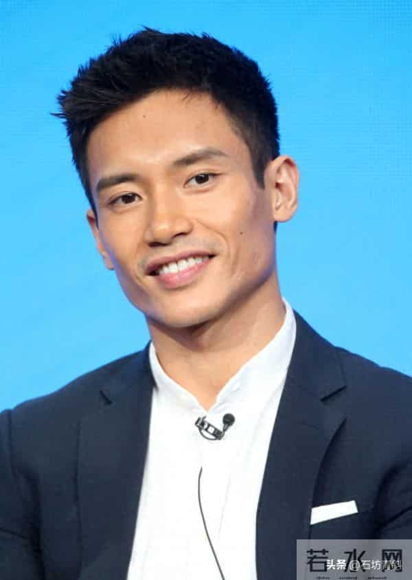 放弃当工程师,投身演艺圈,凭《辣妈辣妹2》走红,已是幸福人夫