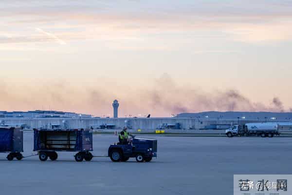 美国联邦货机坠毁细节披露,关键部件发现金属疲劳现象,14人遇难