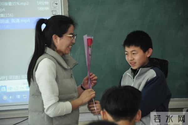 学生请假条文笔不凡,老师爽快批假,网友直呼:这孩子太有才了