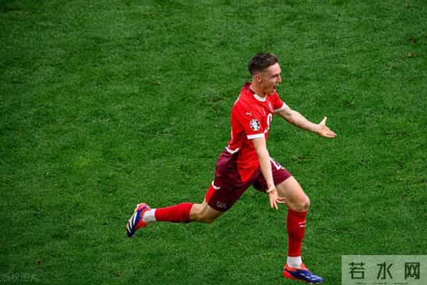 欧洲杯-瑞士3-1匈牙利 索博斯洛伊送助攻 恩博洛替补破门