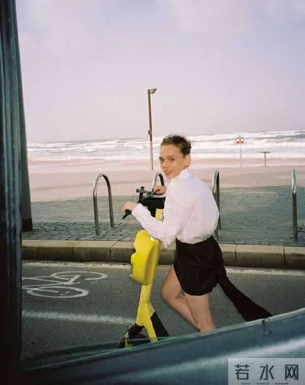 「May I love you」的意思是:在五月,我爱你